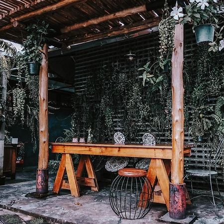 Baannokhook Home&Cafe Szuratthani Kültér fotó