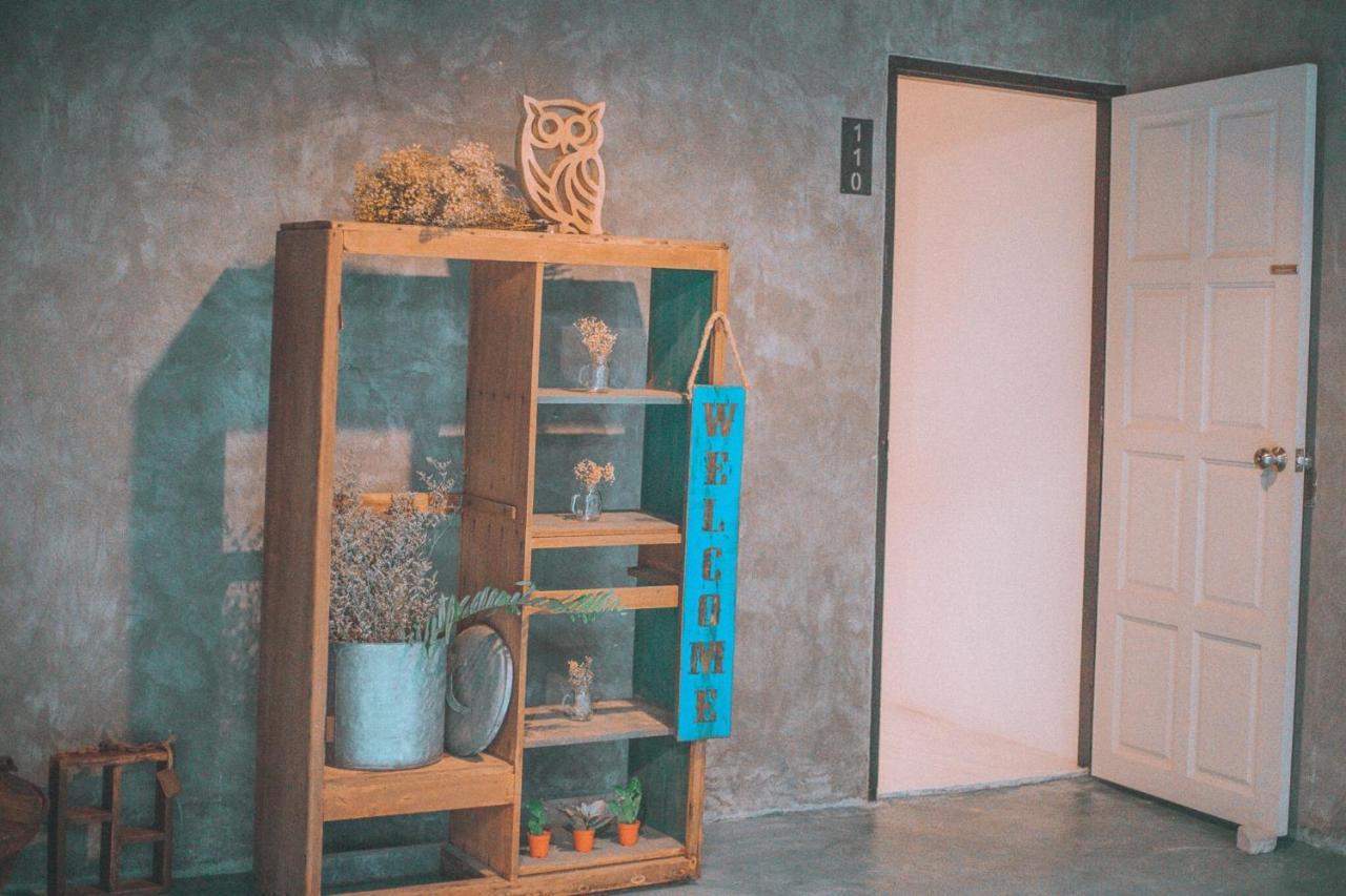 Baannokhook Home&Cafe Szuratthani Kültér fotó